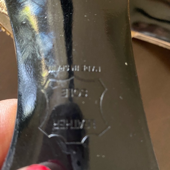 Stuart Weitzman shoes - Picture 4 of 6